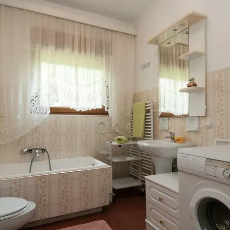Nives Apartment *