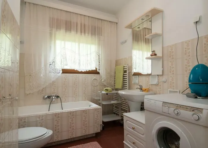 Nives Apartamento *